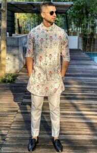 MEN'S FASHION FOR A SUMMER WEDDING ALWAYS FEEL COMFORT